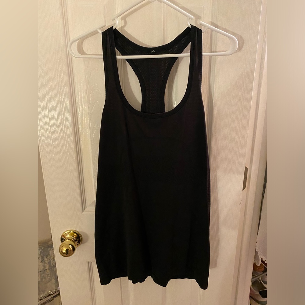 Lululemon black tank top